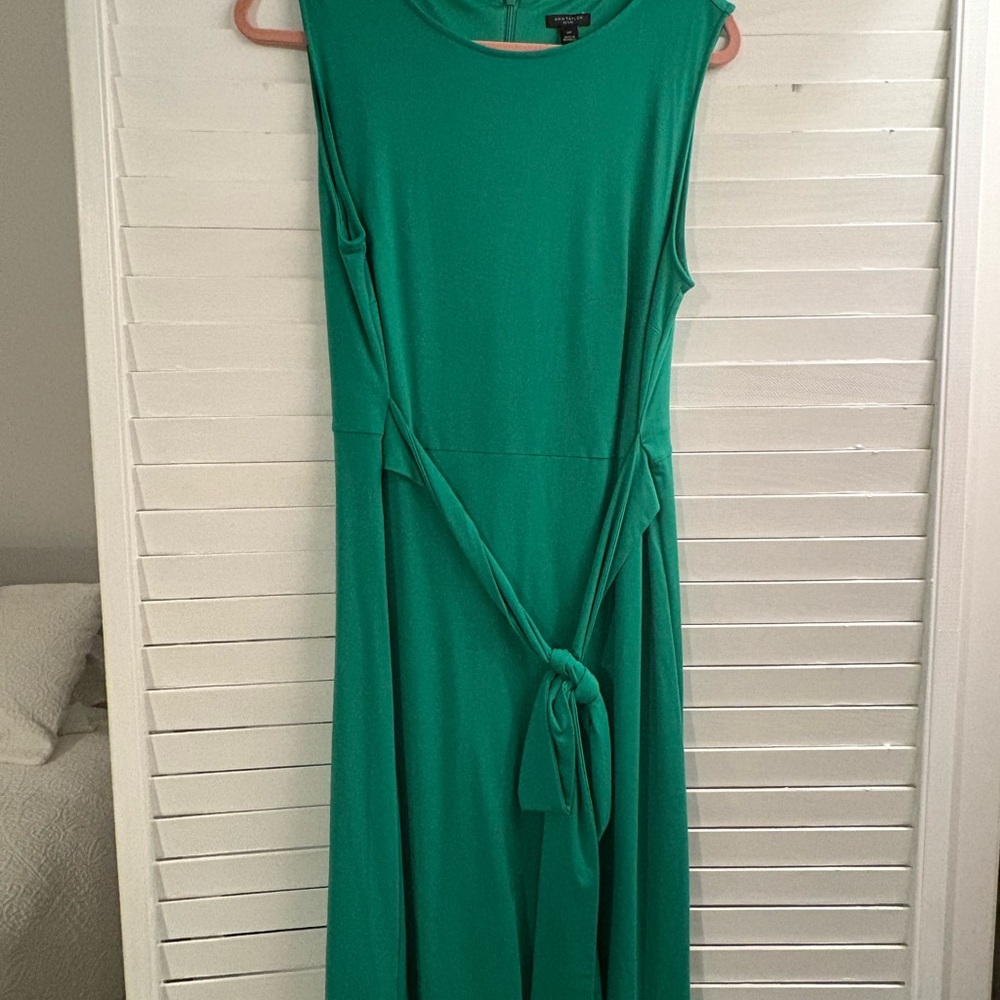 Ann Taylor Sleeveless Kelly Green Midi Dress with Self Tie